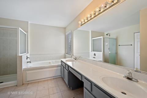 5307 Galloway Dr, Hoffman Estates, IL 60192 photo 9