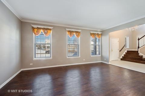 5307 Galloway Dr, Hoffman Estates, IL 60192 photo 3
