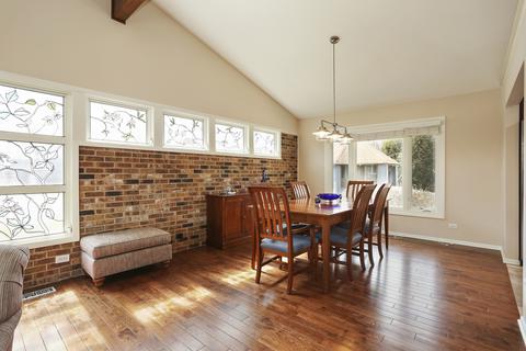 1528 Wadsworth Rd, Wheaton, IL 60189 photo 6