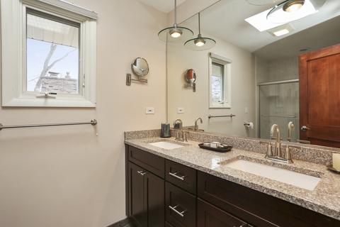 1528 Wadsworth Rd, Wheaton, IL 60189 photo 17