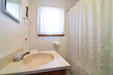 442 Broker Ave, Itasca, IL 60143 photo 10
