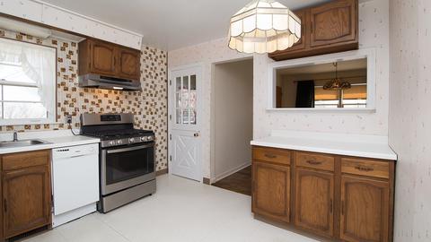 407 S Summit St, Wheaton, IL 60187 photo 4