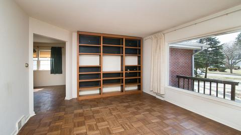 407 S Summit St, Wheaton, IL 60187 photo 3