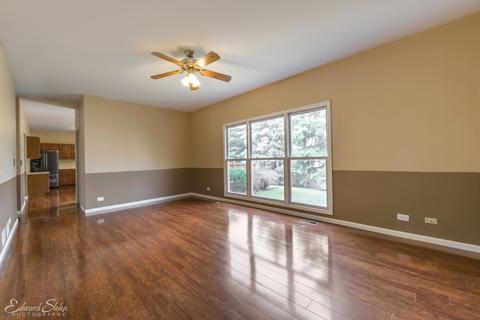 1840 Crofton Dr, Algonquin, IL 60102 photo 7