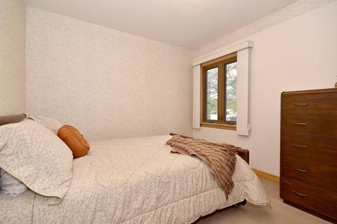8108 W Memory Ln, Chicago, IL 60656 photo 12