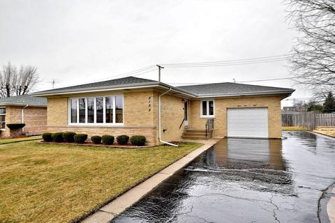 8108 W Memory Ln, Chicago, IL 60656 photo 1