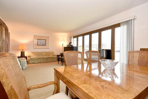 8108 W Memory Ln, Chicago, IL 60656 photo 7