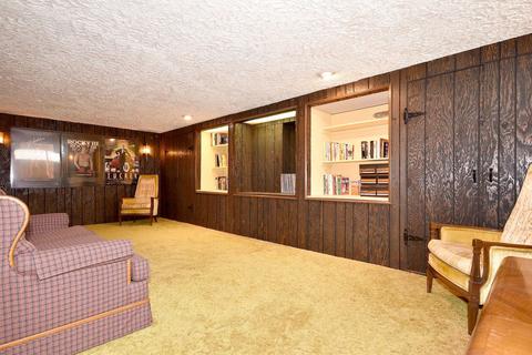 8108 W Memory Ln, Chicago, IL 60656 photo 28