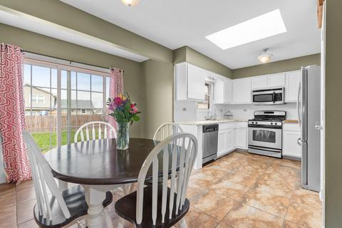 6919 Great Falls Dr, Plainfield, IL 60586 photo 6