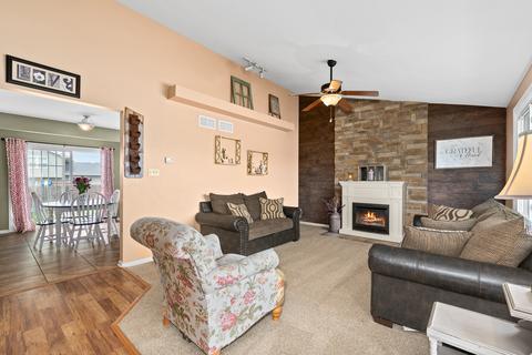 6919 Great Falls Dr, Plainfield, IL 60586 photo 3
