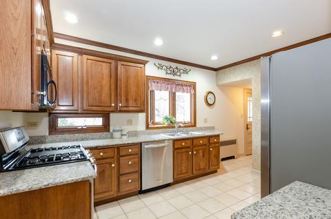 1109 Logan Ave, Elgin, IL 60120 photo 6