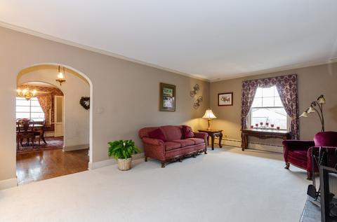 1109 Logan Ave, Elgin, IL 60120 photo 4