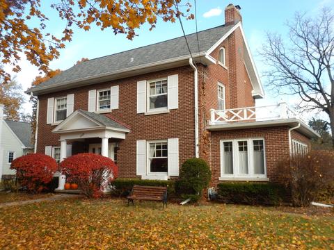1109 Logan Ave, Elgin, IL 60120 photo 2
