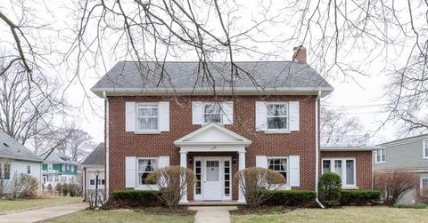 1109 Logan Ave, Elgin, IL 60120 photo 1