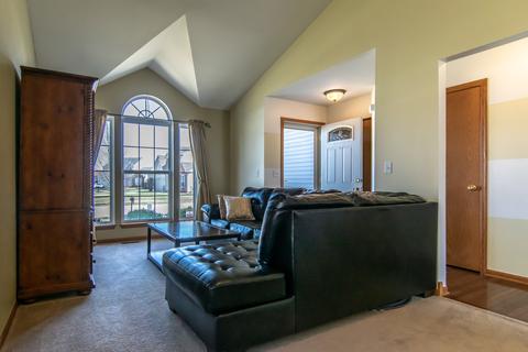 1717 Kenicott Ln, Plainfield, IL 60586 photo 9