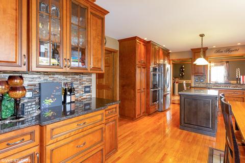 24220 Brown Ln, Plainfield, IL 60586 photo 6