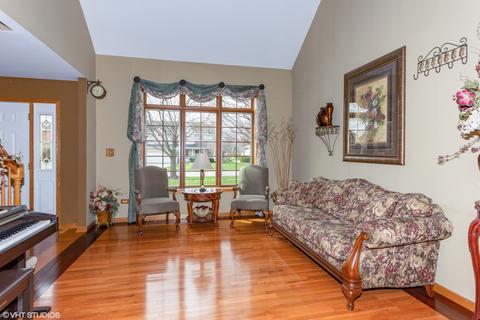 24220 Brown Ln, Plainfield, IL 60586 photo 2