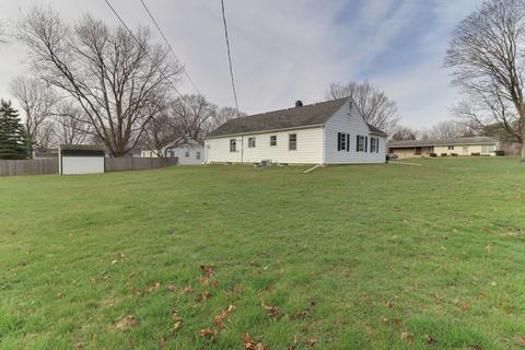705 Brad St, Bloomington, IL 61701 photo 25