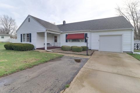 705 Brad St, Bloomington, IL 61701 photo 1