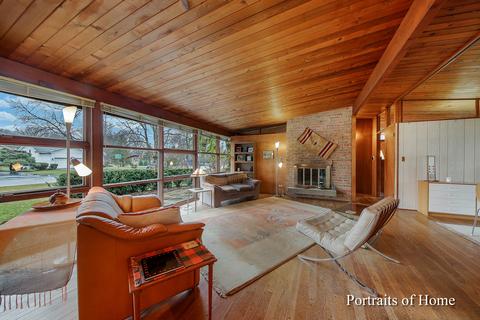111 Elm St, Wheaton, IL 60189 photo 3