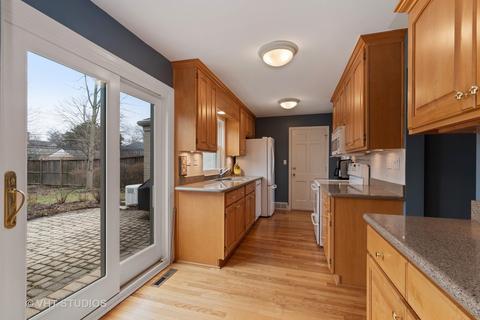 1942 Central Rd, Glenview, IL 60025 photo 7