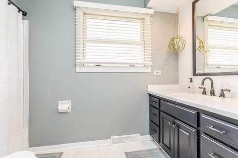 219 S Beverly St, Wheaton, IL 60187 photo 9