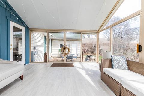 219 S Beverly St, Wheaton, IL 60187 photo 19