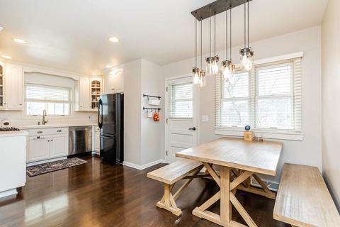219 S Beverly St, Wheaton, IL 60187 photo 5