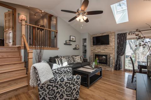 247 Mccook Ct, Bartlett, IL 60103 photo 8