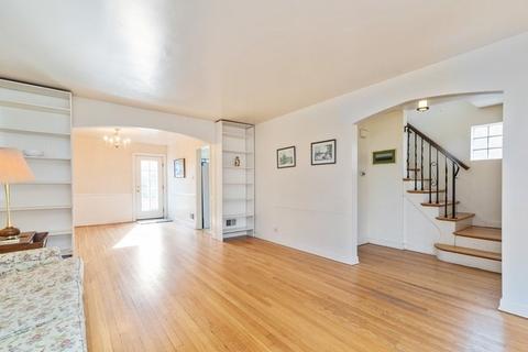 9237 Ewing Ave, Evanston, IL 60203 photo 3