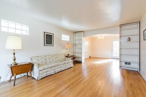 9237 Ewing Ave, Evanston, IL 60203 photo 2