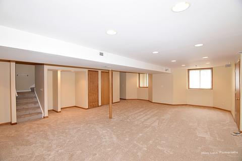 2211 Clipper Ct, Elgin, IL 60123 photo 37