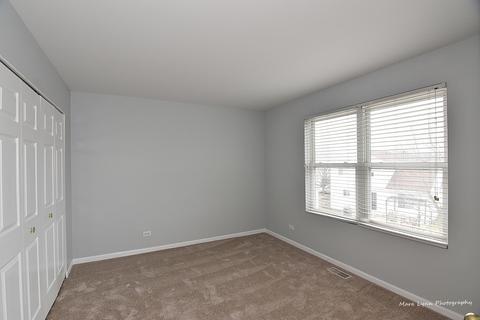2211 Clipper Ct, Elgin, IL 60123 photo 25