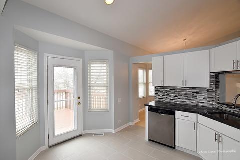 2211 Clipper Ct, Elgin, IL 60123 photo 14