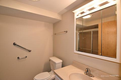 2211 Clipper Ct, Elgin, IL 60123 photo 35