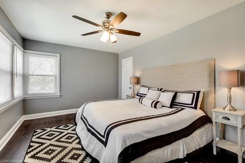 2001 E 74th St, Chicago, IL 60649 photo 7