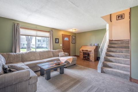 1145 Needham Rd, Naperville, IL 60563 photo 4