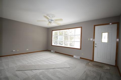 1445 Wabican Trl, Algonquin, IL 60102 photo 3