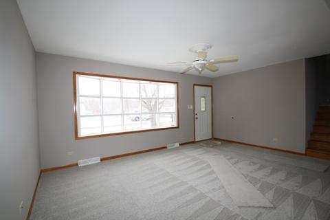 1445 Wabican Trl, Algonquin, IL 60102 photo 4