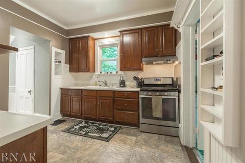 402 N Linden St, Normal, IL 61761 photo 6