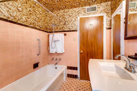 1915 E 74th St, Chicago, IL 60649 photo 17
