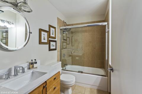 30 E Huron St #1407, Chicago, IL 60611 photo 21