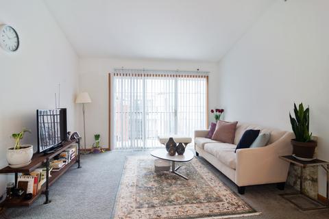 690 Mill Cir #303, Wheeling, IL 60090 photo 2