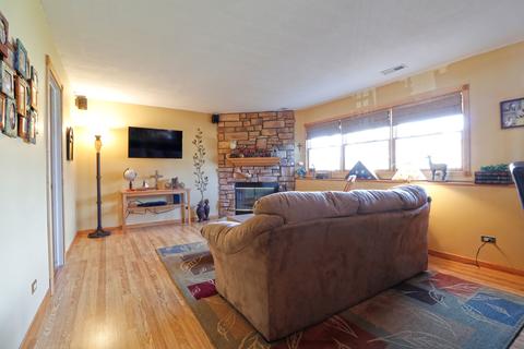 1006 Concord Dr, Bartlett, IL 60103 photo 8