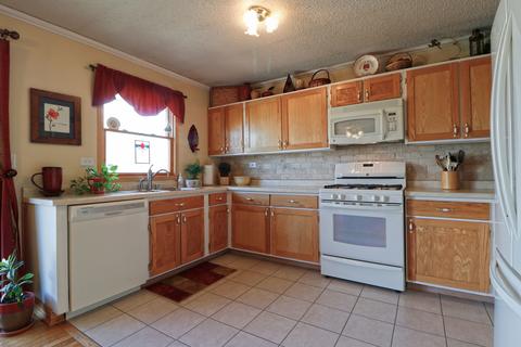 1006 Concord Dr, Bartlett, IL 60103 photo 5