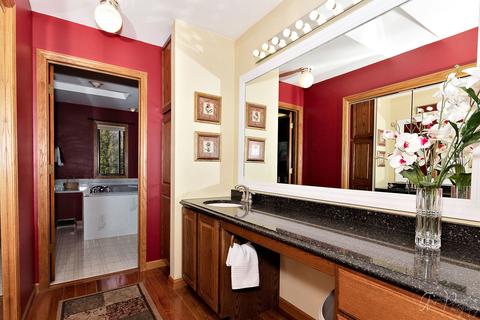 4908 Round Hill Ct, Johnsburg, IL 60051 photo 16