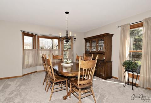 4908 Round Hill Ct, Johnsburg, IL 60051 photo 6