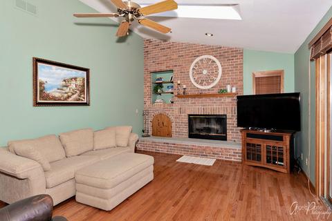 4908 Round Hill Ct, Johnsburg, IL 60051 photo 10