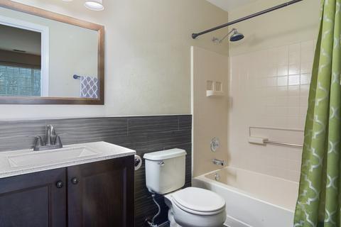 1742 Geneva Dr, Wheeling, IL 60090 photo 10