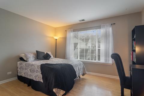 1742 Geneva Dr, Wheeling, IL 60090 photo 9